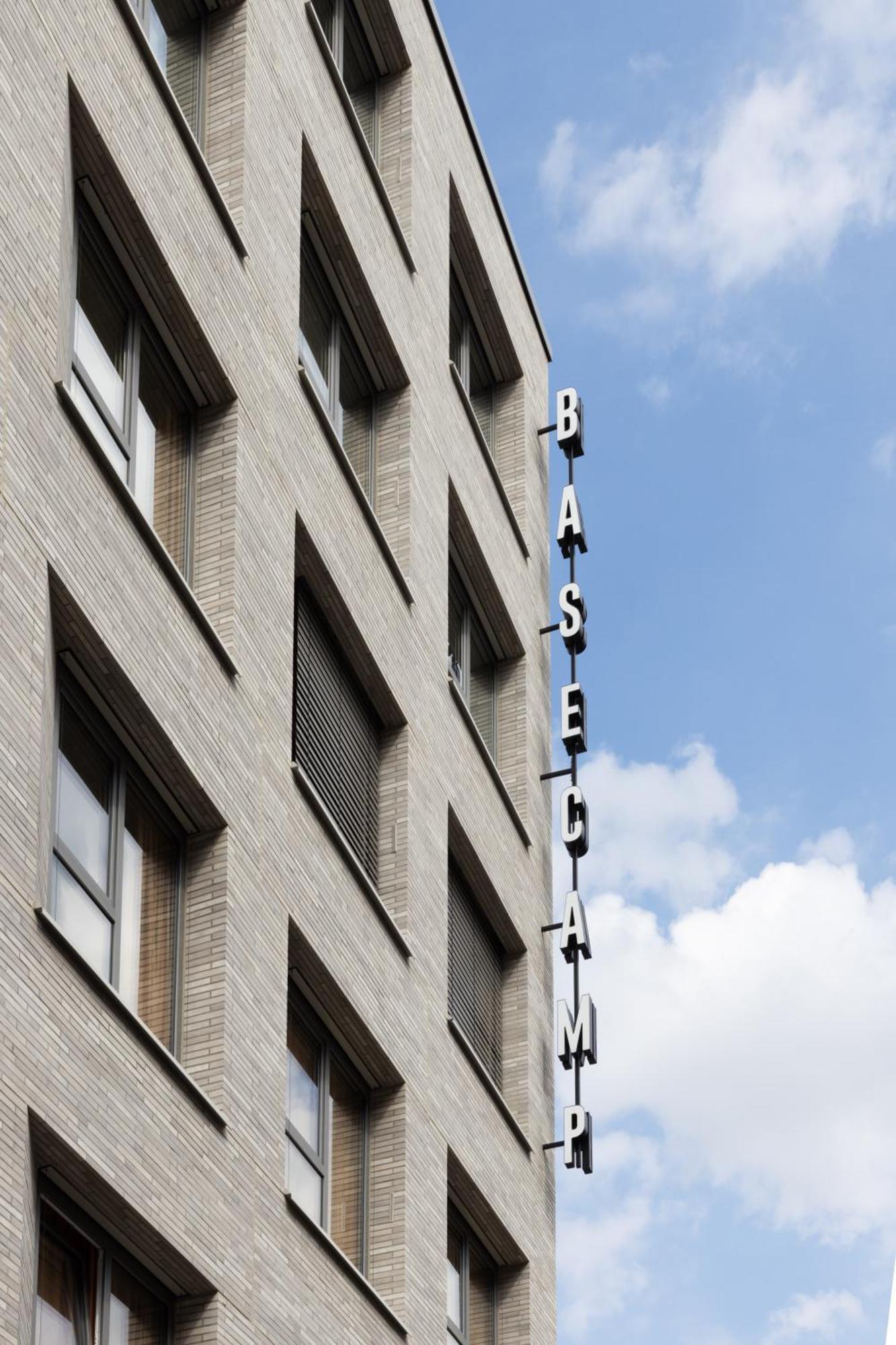 Basecamp Hotel Dortmund Bagian luar foto