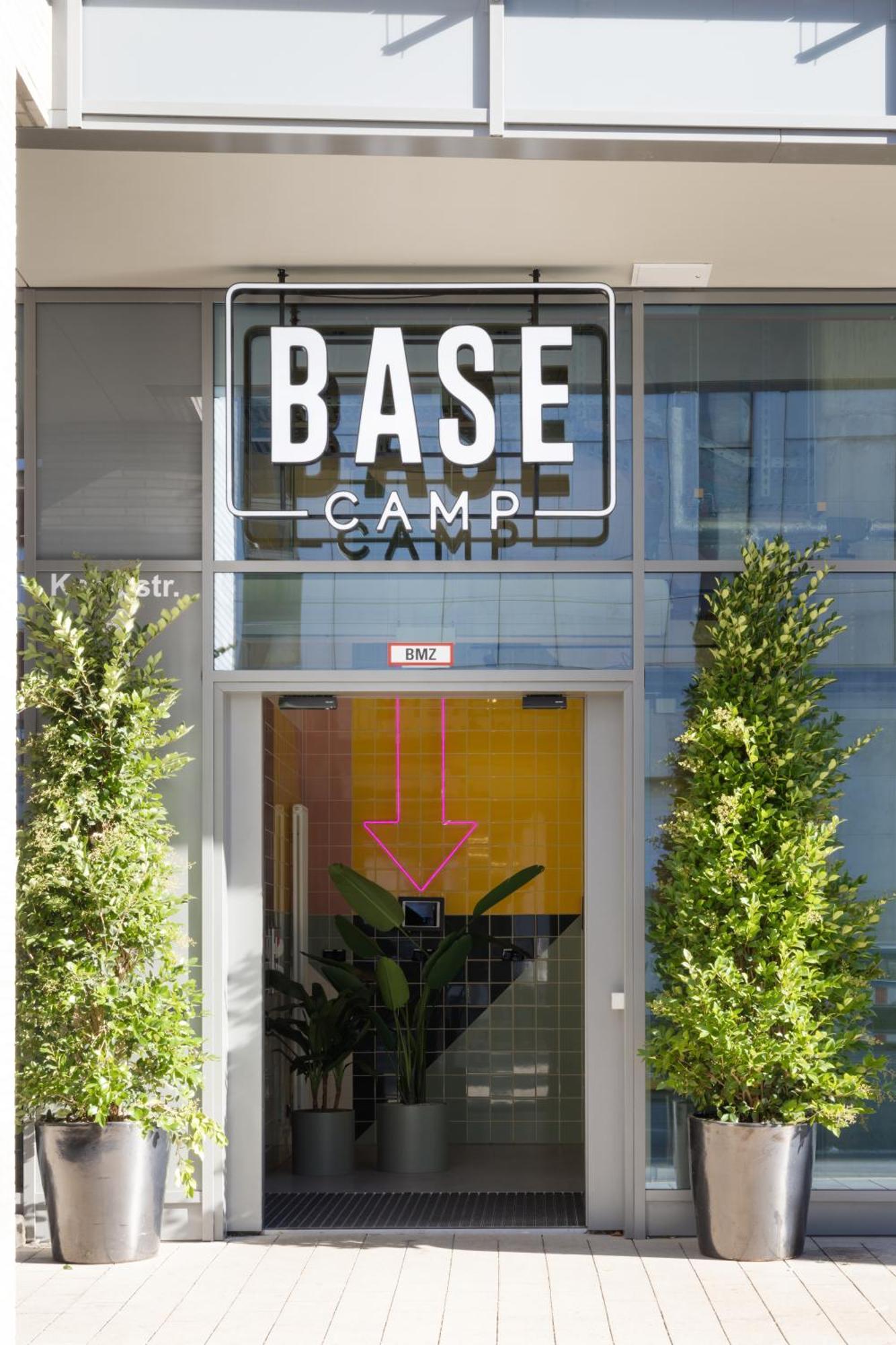 Basecamp Hotel Dortmund Bagian luar foto